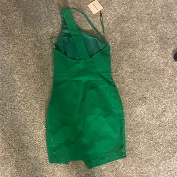 Superdown dress! - Picture 2 of 4